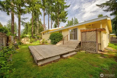 2015 152nd Place SE Bellevue WA 98007
