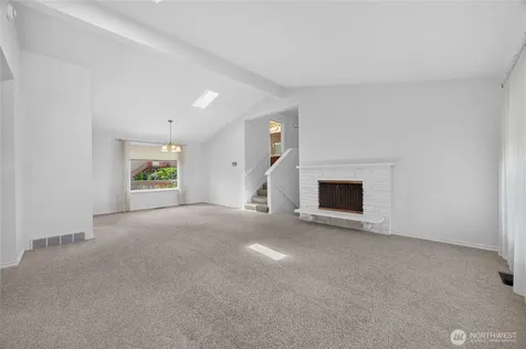 2015 152nd Place SE Bellevue WA 98007
