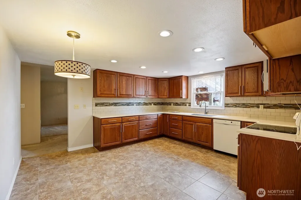 5207 NW Painted Hills Road Ephrata WA 98823