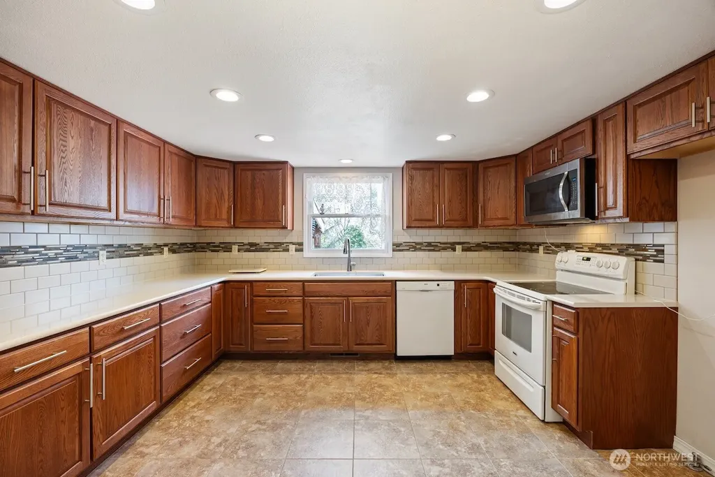 5207 NW Painted Hills Road Ephrata WA 98823
