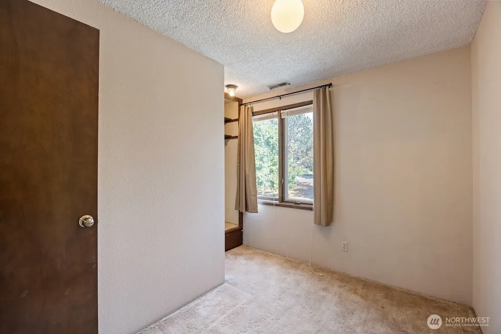 5207 NW Painted Hills Road Ephrata WA 98823