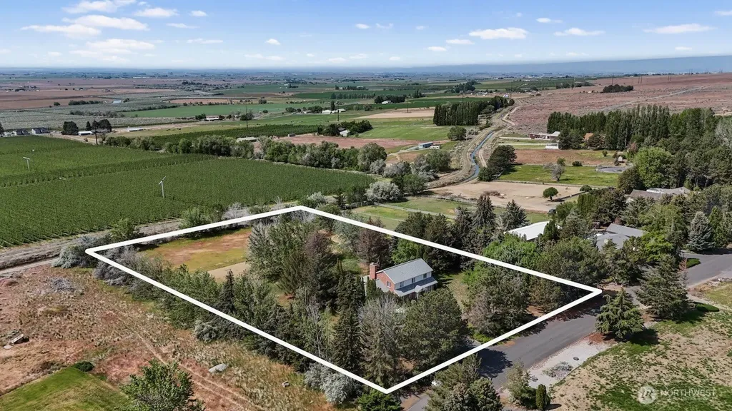 5207 NW Painted Hills Road Ephrata WA 98823