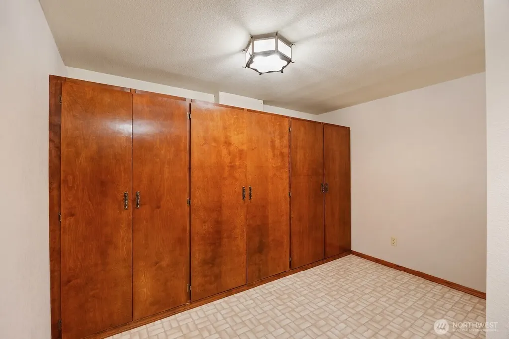 5207 NW Painted Hills Road Ephrata WA 98823