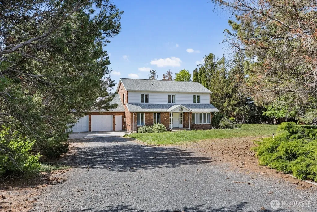 5207 NW Painted Hills Road Ephrata WA 98823