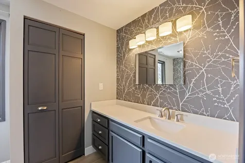 5207 NW Painted Hills Road Ephrata WA 98823