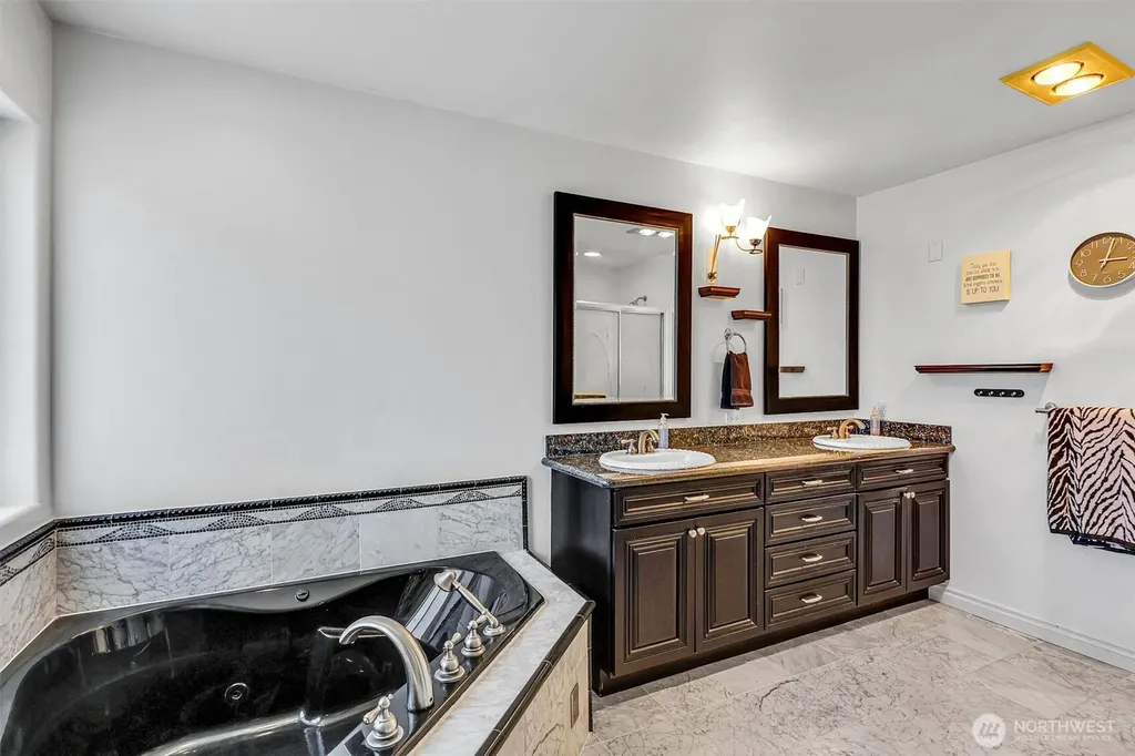 1519 95th Street E Tacoma WA 98445