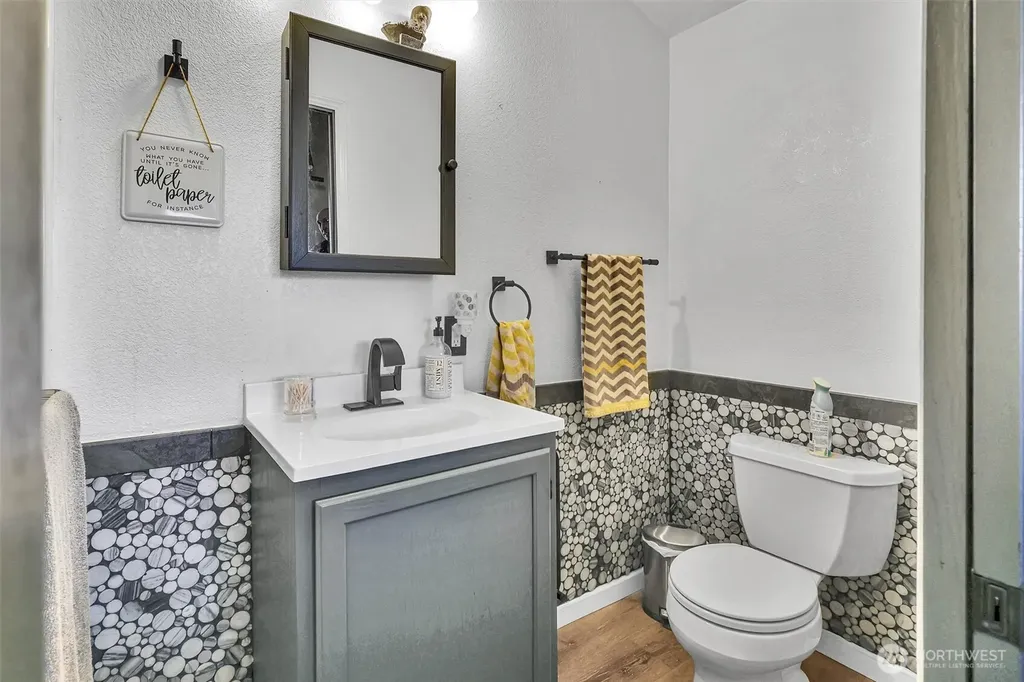 1519 95th Street E Tacoma WA 98445