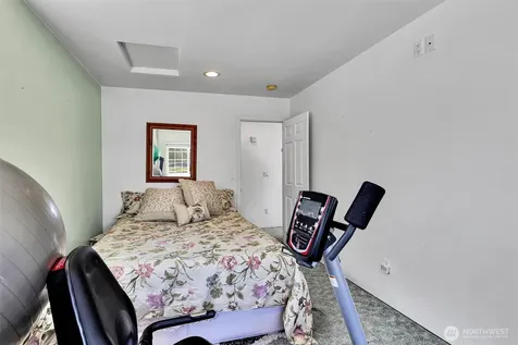 1519 95th Street E Tacoma WA 98445