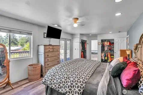 1519 95th Street E Tacoma WA 98445