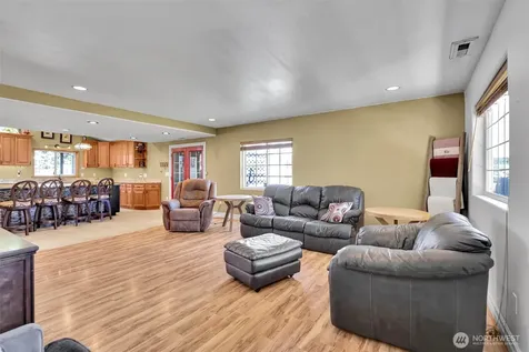 1519 95th Street E Tacoma WA 98445