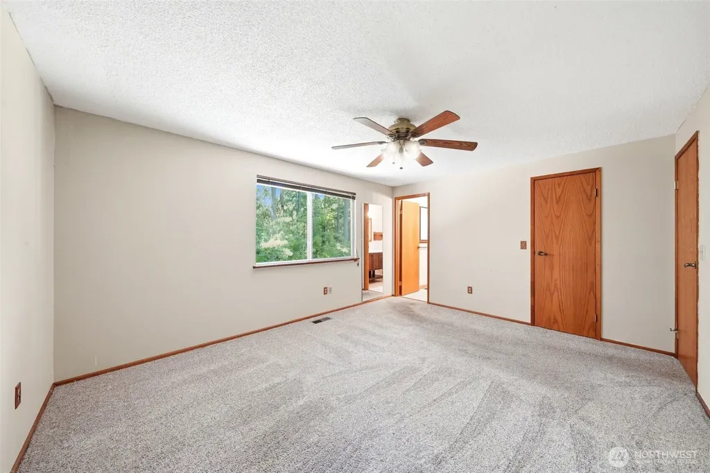 5625 138th Street NW Gig Harbor WA 98332