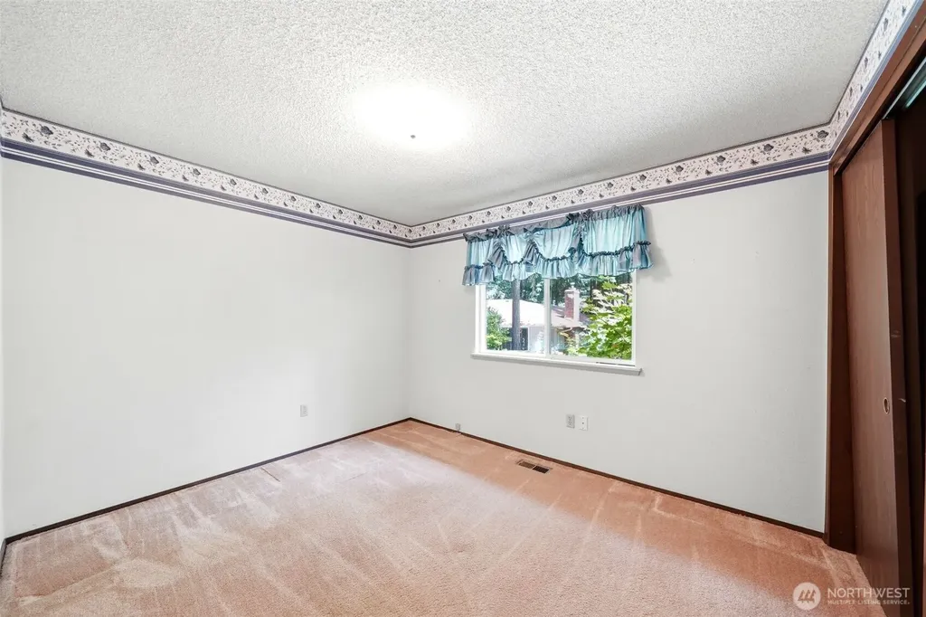 5625 138th Street NW Gig Harbor WA 98332