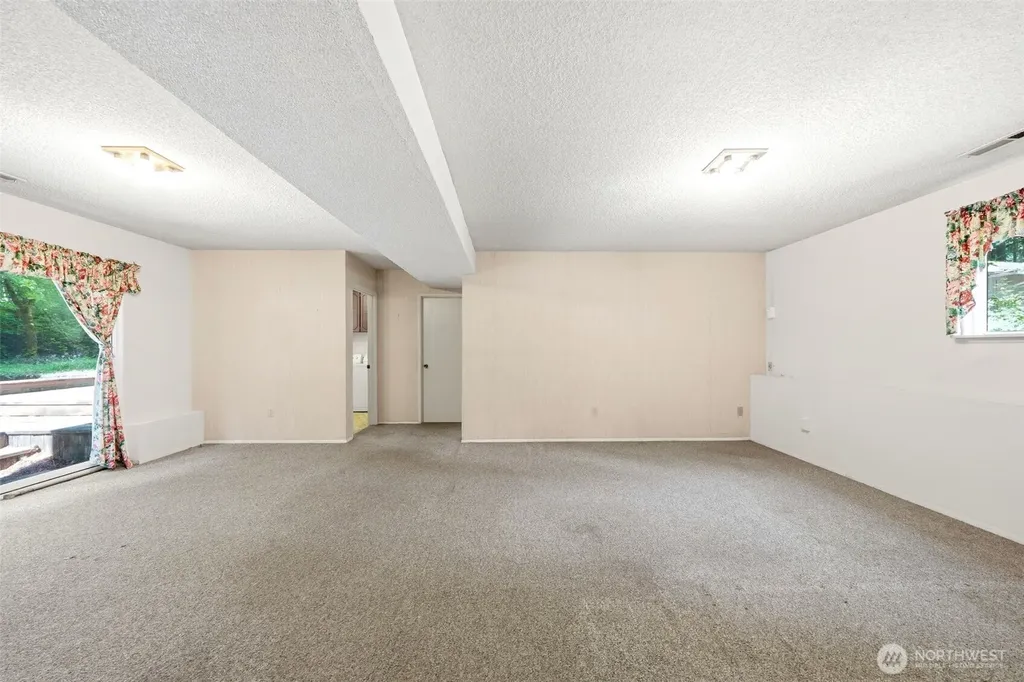 5625 138th Street NW Gig Harbor WA 98332
