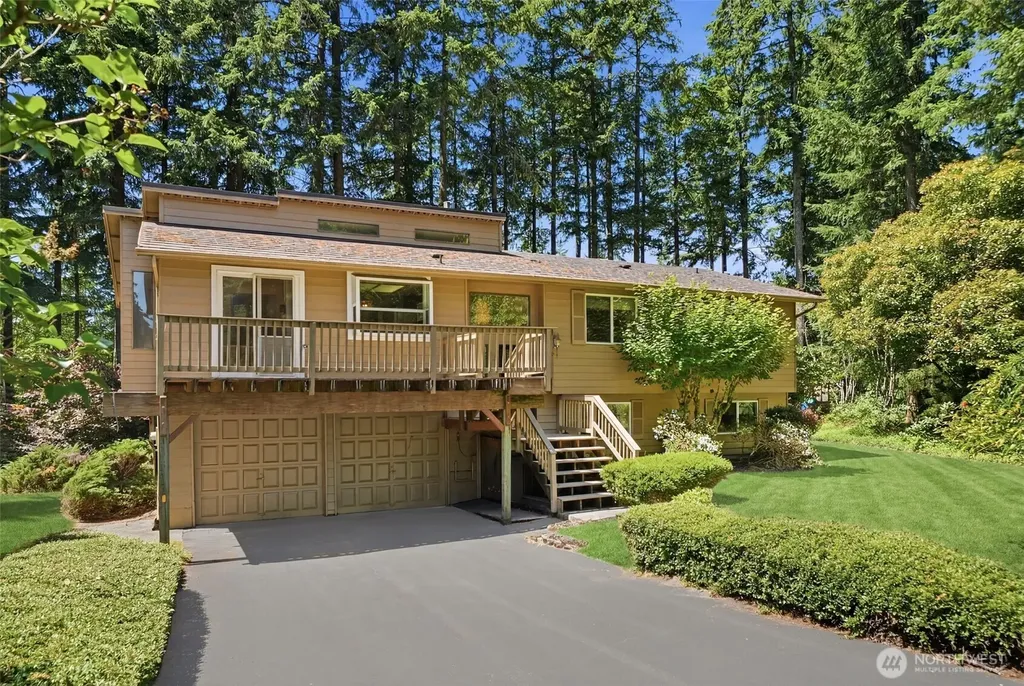 5625 138th Street NW Gig Harbor WA 98332