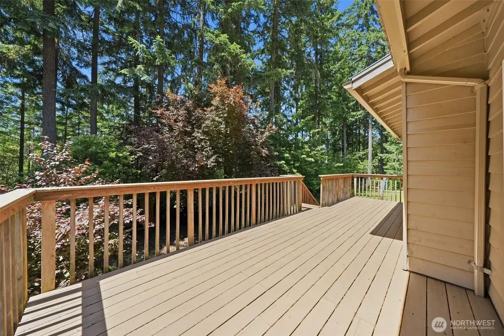 5625 138th Street NW Gig Harbor WA 98332