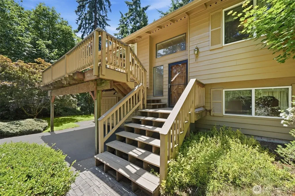 5625 138th Street NW Gig Harbor WA 98332