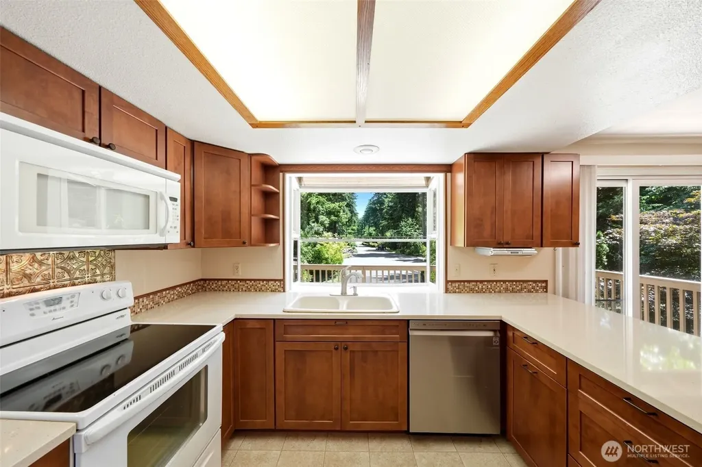 5625 138th Street NW Gig Harbor WA 98332