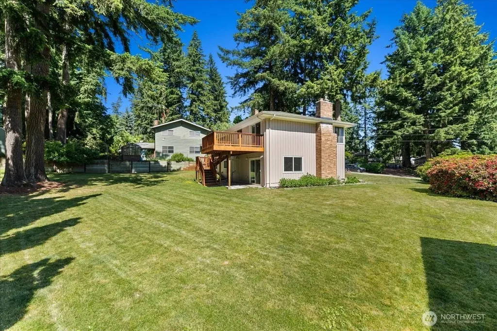 15811 205th Avenue SE Renton WA 98059