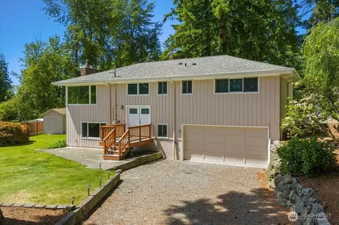 15811 205th Avenue SE Renton WA 98059