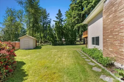 15811 205th Avenue SE Renton WA 98059