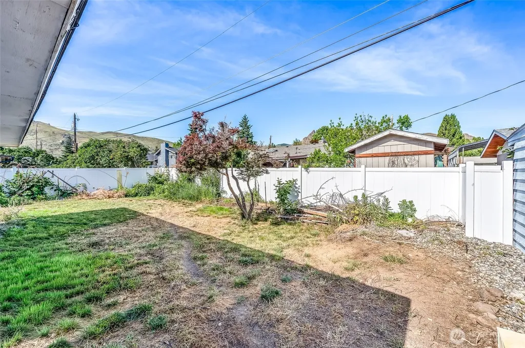 1308 S Poe Wenatchee WA 98801