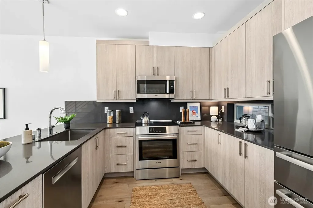2014 Yale Ave E Seattle WA 98102