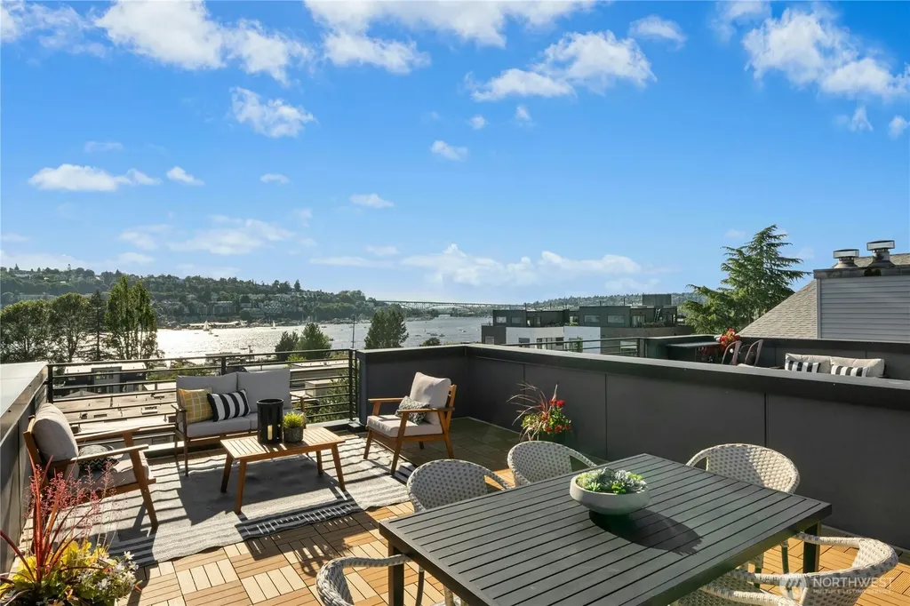 2014 Yale Ave E Seattle WA 98102