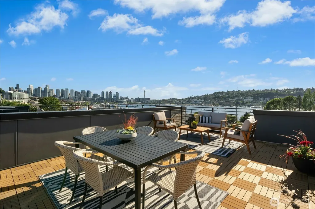 2014 Yale Ave E Seattle WA 98102