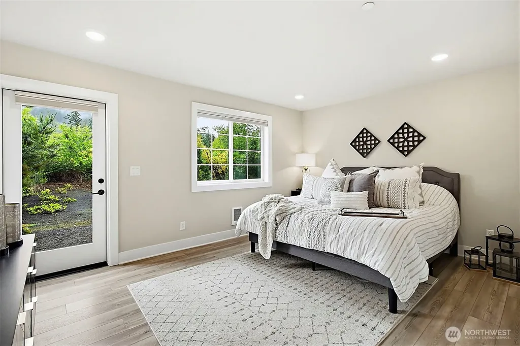 1890 SE 12th Street North Bend WA 98045