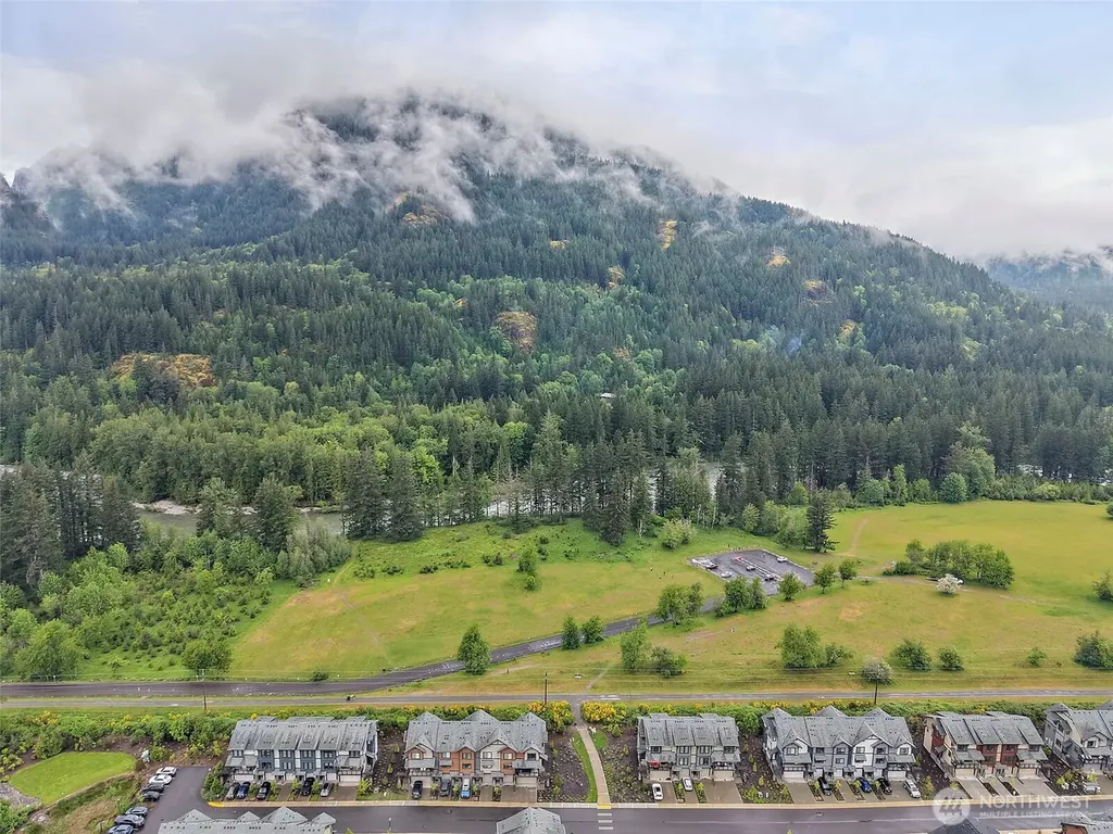1890 SE 12th Street North Bend WA 98045