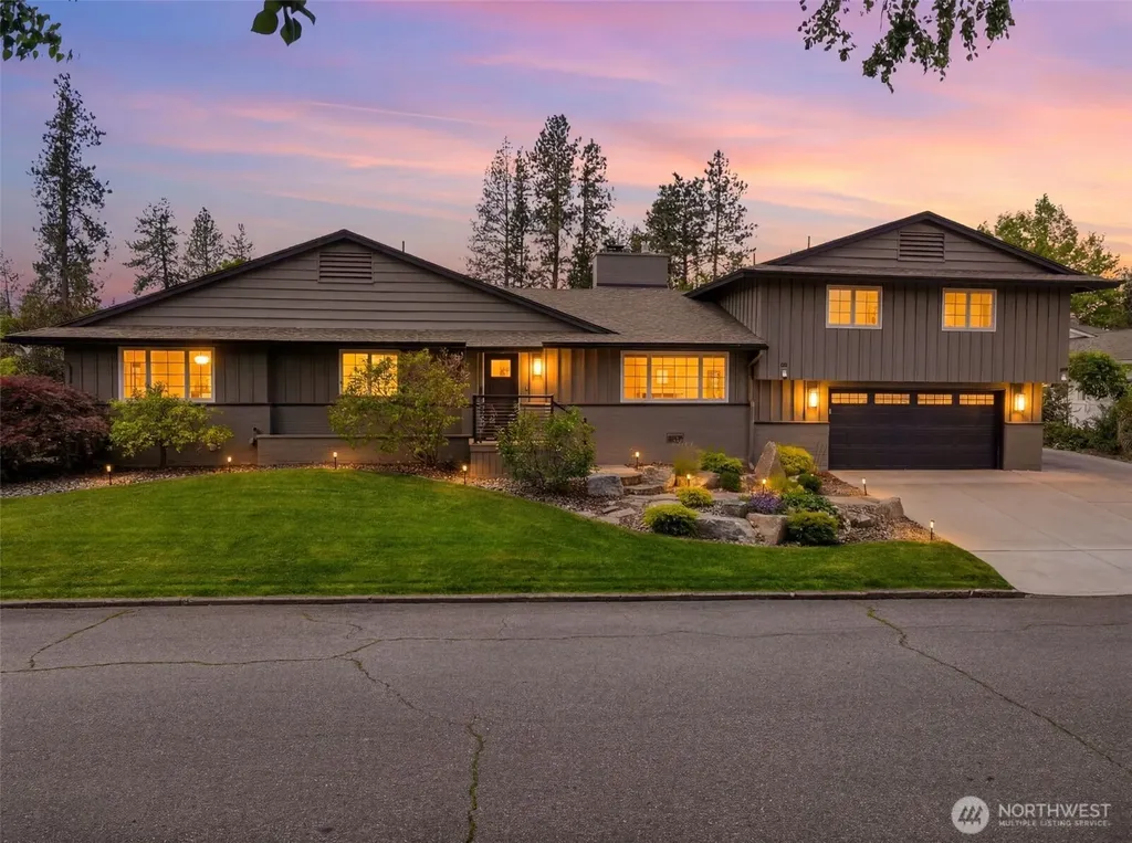 1527 E Woodcliff Road Spokane WA 99203