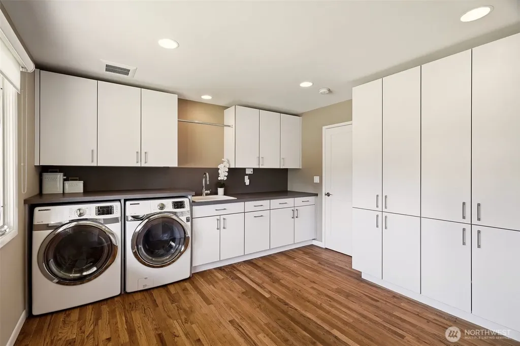 1527 E Woodcliff Road Spokane WA 99203