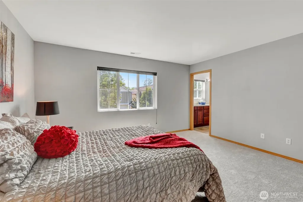 6219 Park St E Fife WA 98424