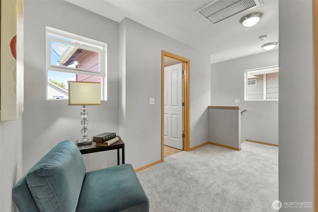 6219 Park St E Fife WA 98424