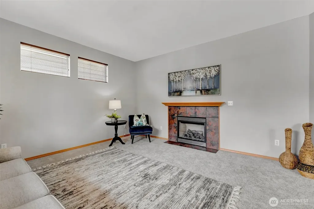 6219 Park St E Fife WA 98424