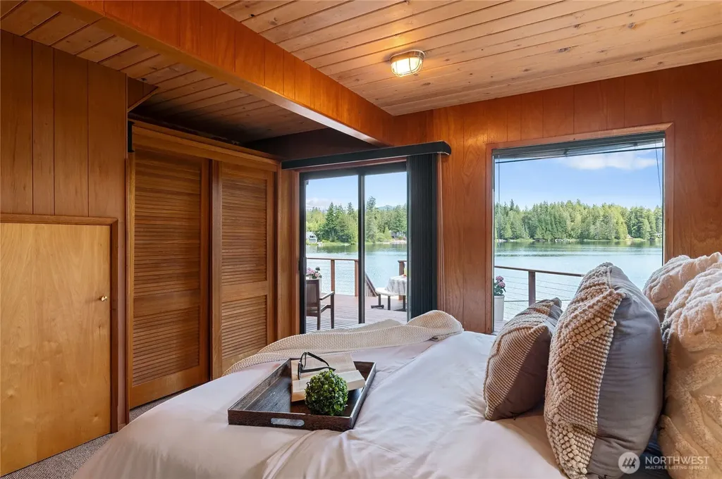4694 Panther Lake Road W Bremerton WA 98312
