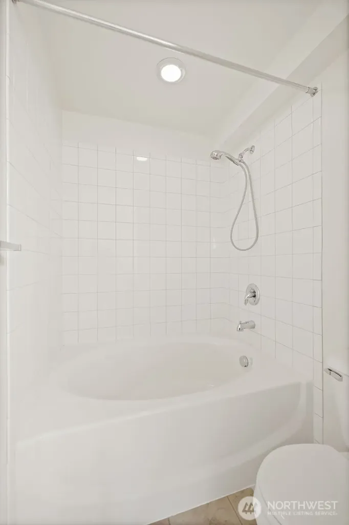 1748 24th Avenue NE Issaquah WA 98029