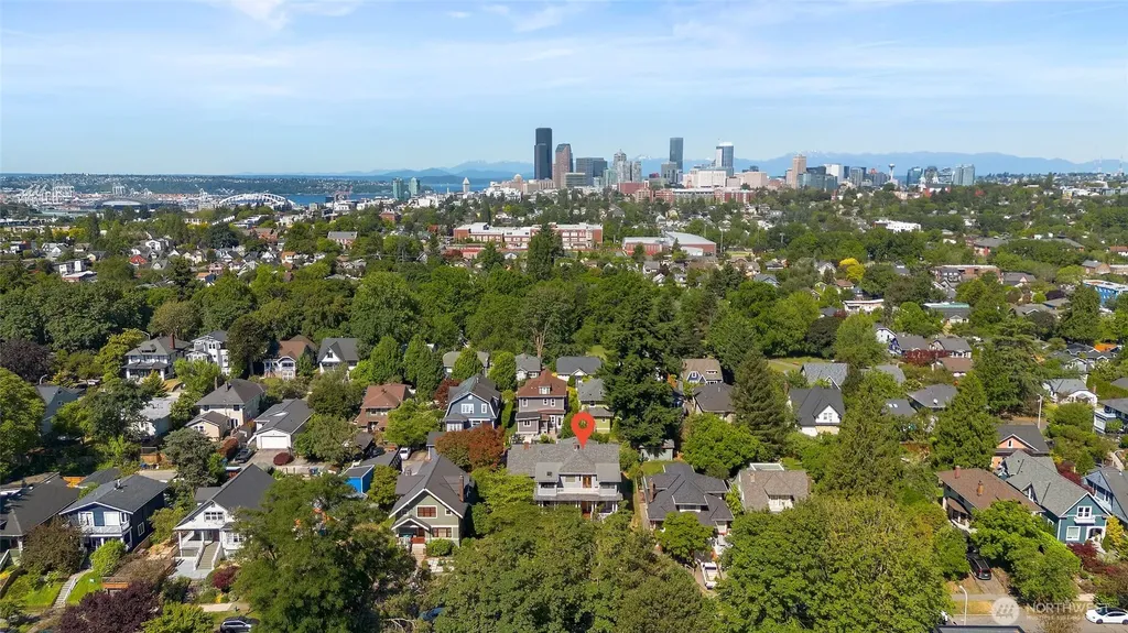 403 30th Avenue Seattle WA 98122
