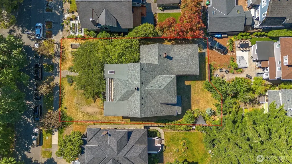 403 30th Avenue Seattle WA 98122