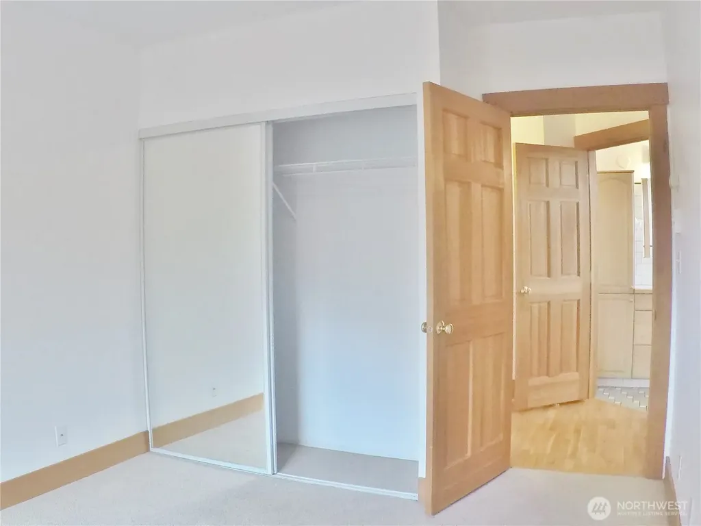 403 30th Avenue Seattle WA 98122