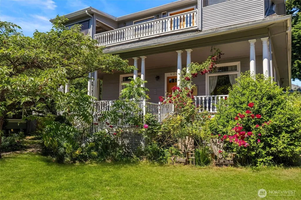 403 30th Avenue Seattle WA 98122