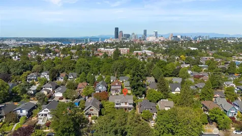 403 30th Avenue Seattle WA 98122