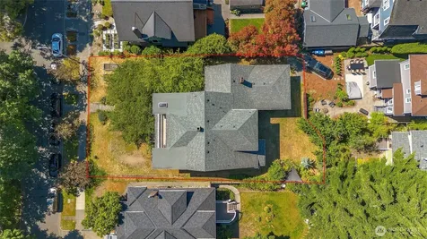 403 30th Avenue Seattle WA 98122