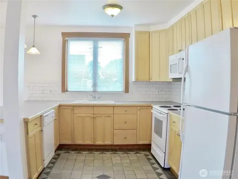 403 30th Avenue Seattle WA 98122