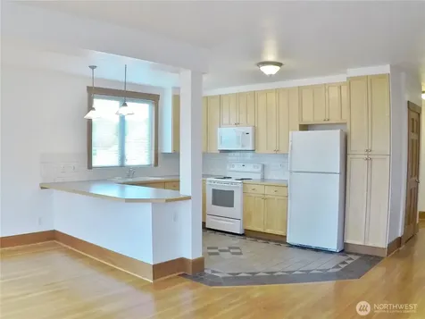 403 30th Avenue Seattle WA 98122