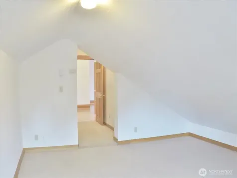 403 30th Avenue Seattle WA 98122