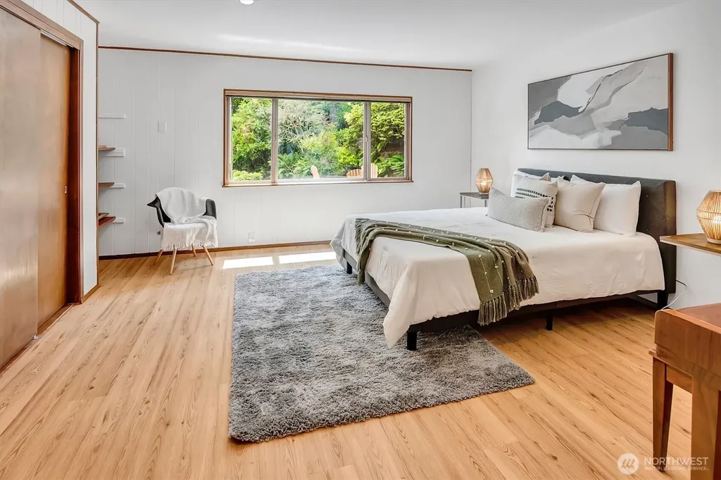 2139 SW 170th Street Normandy Park WA 98166