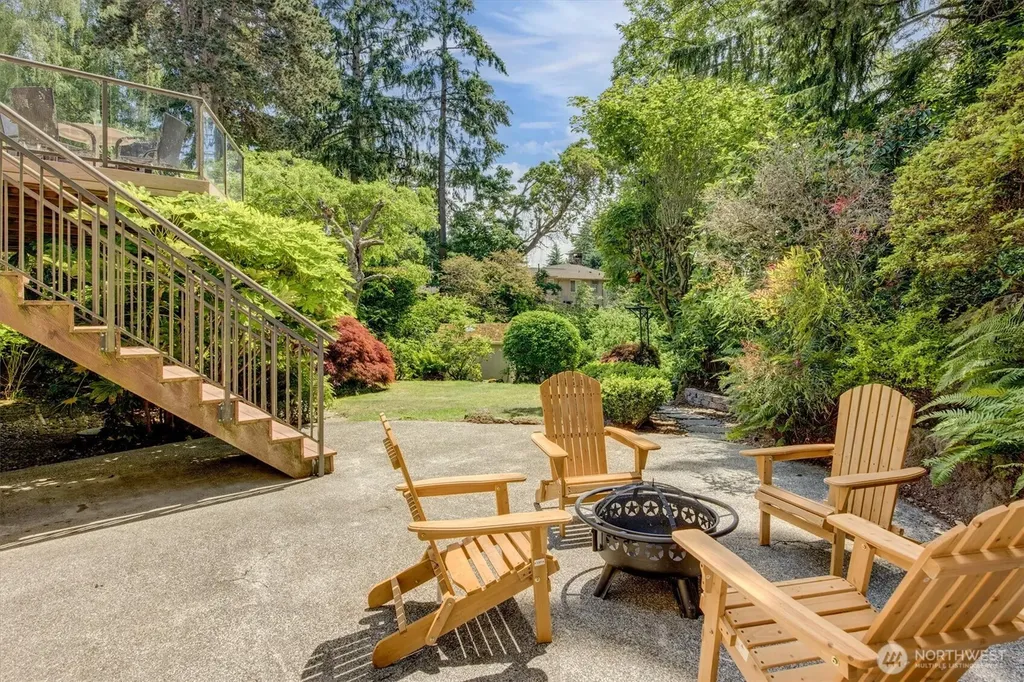 2139 SW 170th Street Normandy Park WA 98166