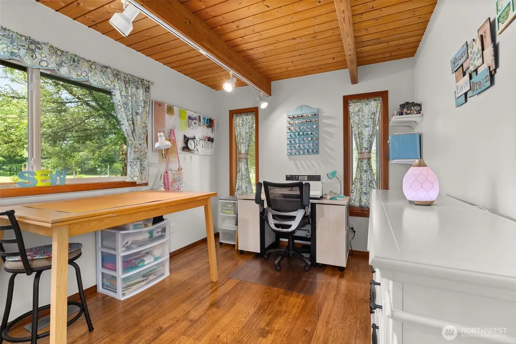 1090 Middle Fork Road Onalaska WA 98570