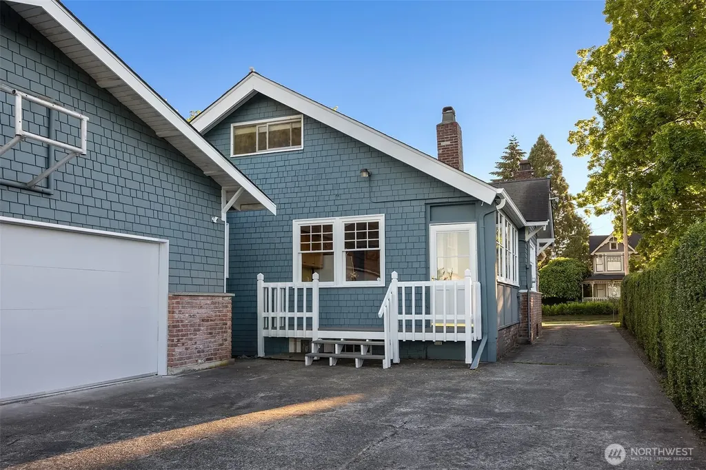423 Ave B Snohomish WA 98290